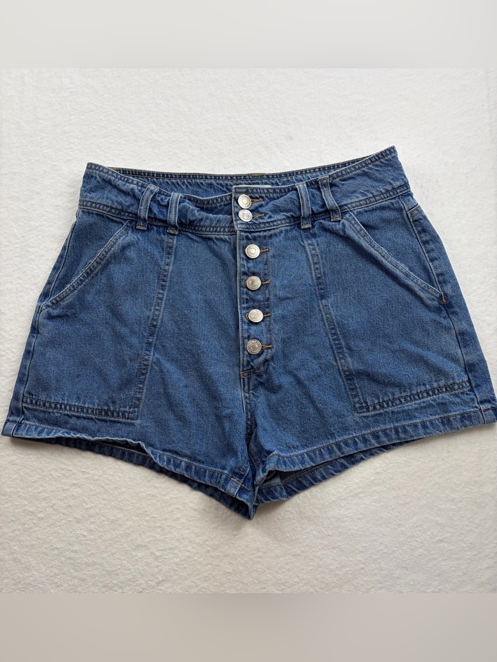 Forever‎ 21 Medium Blue High-Rise Button Fly Denim Shorts